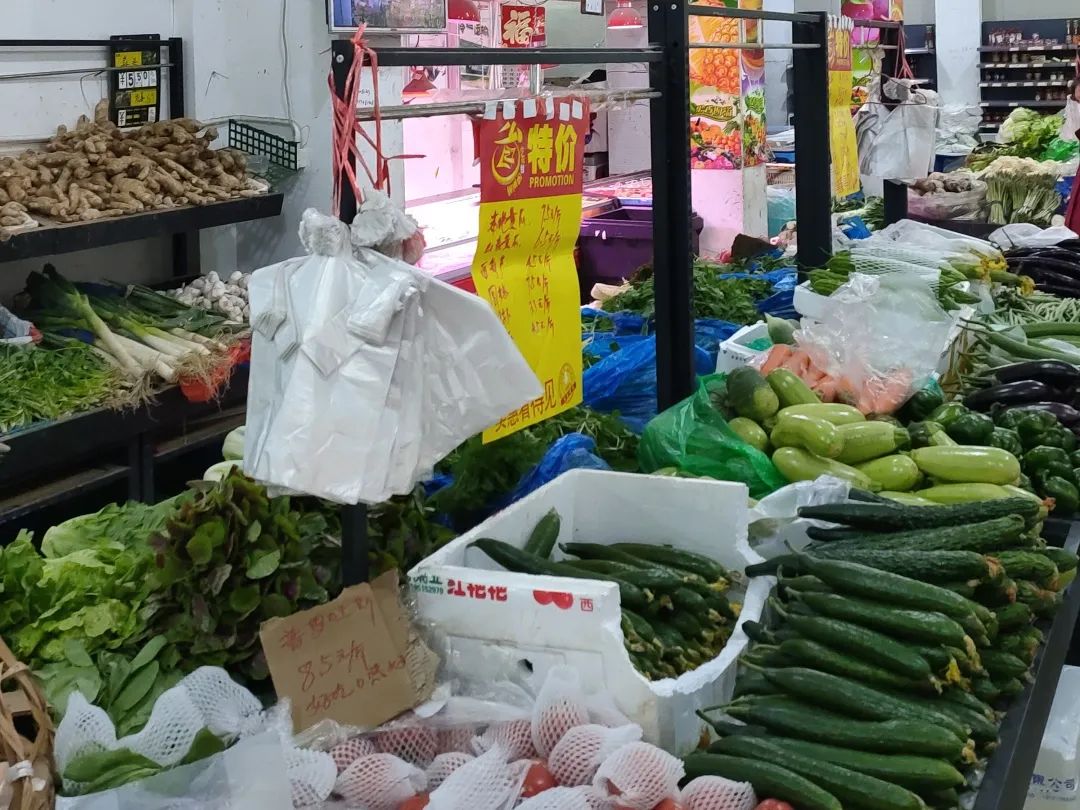 这家小胖夫妻店如何获得居民交口称赞？梅陇镇启动5种渠道的生活物资保供