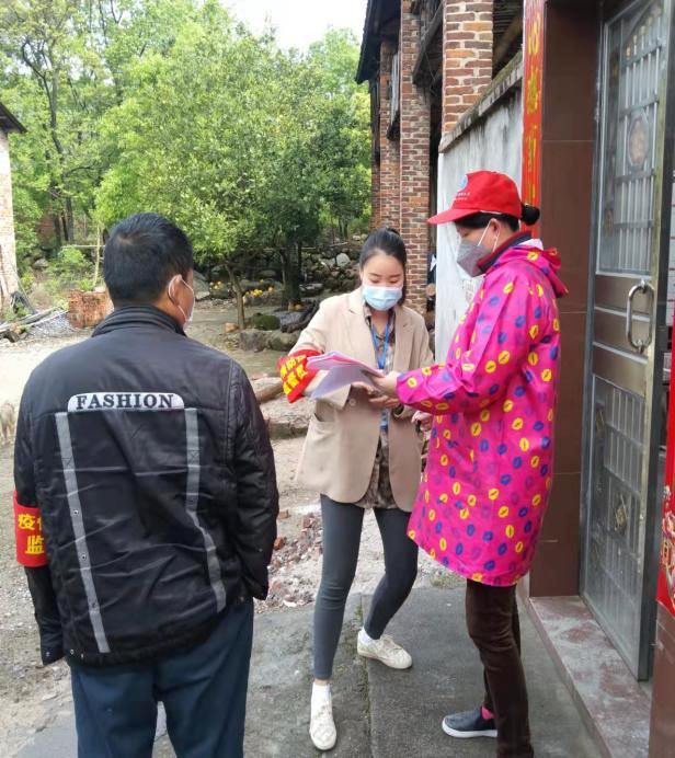 战疫她力量海报图片,战疫巾帼绽放她力量