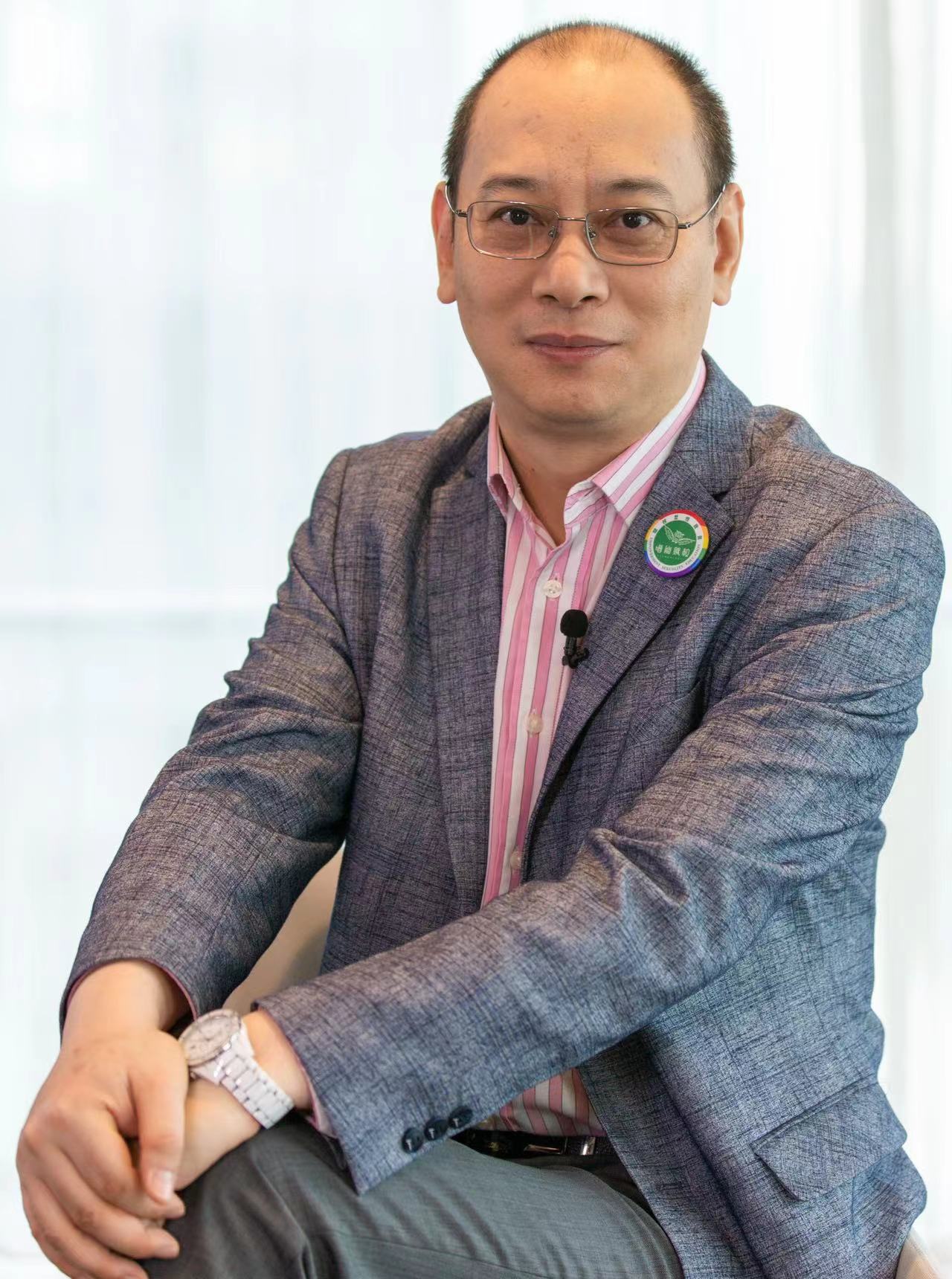 青春期性教育:在孩子可能跌倒的地方扶起他