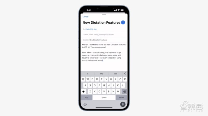 刚刚，苹果M2芯片炸场！iPhone兼职电脑摄像头，系统全家桶“史诗更新”