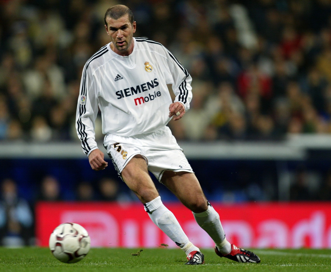 连续两年欧冠决赛进球的球员,2次欧冠决赛进球一共多少人