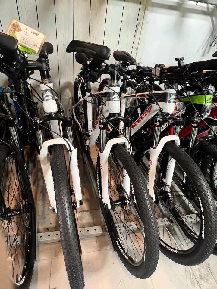 动辄上万一辆，还要等3年才能提车？小时记者调查：自行车真有那么热？