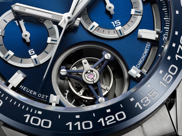 泰格豪雅竞潜新老款公价,泰格豪雅竞潜300公价