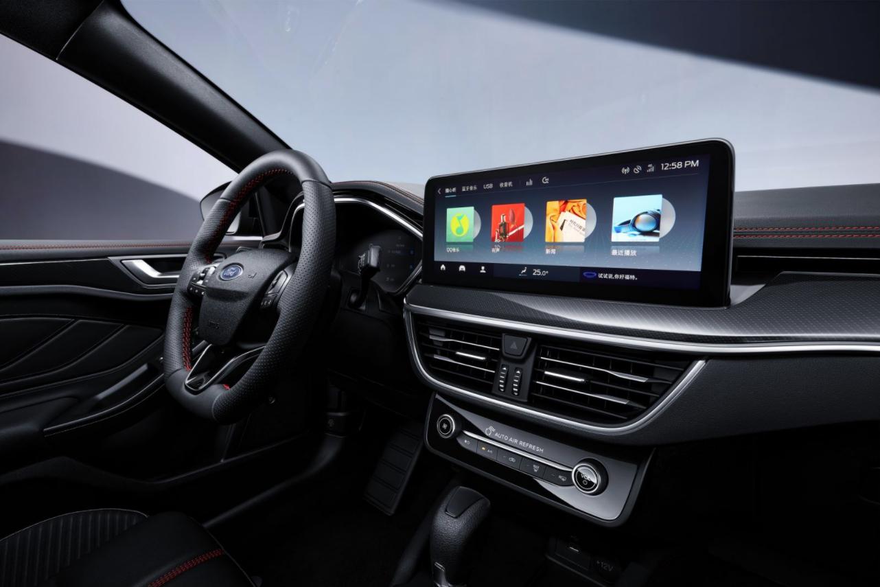 新到12年8月新款福克斯,十来年的新福克斯