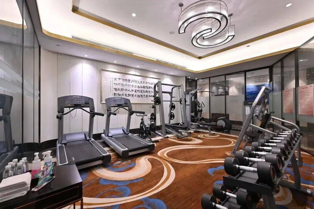 免费住宿活动多久,免费住酒店10天