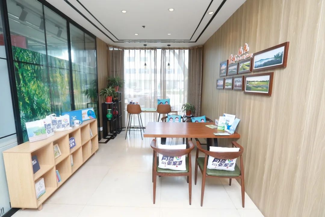 免费住宿5天4晚,免费吃住14天