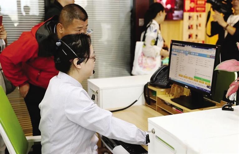 「奋进新征程建功新时代我们这十年」让幸福养老触手可及兰州市城关区13.9万名老人乐享虚拟养老