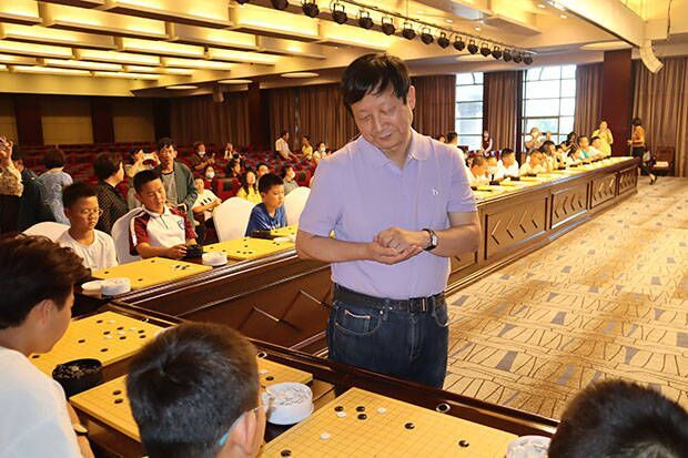 围甲拉萨棋院队设擂伊金霍洛旗雪域高原与大草原共谱围棋佳话