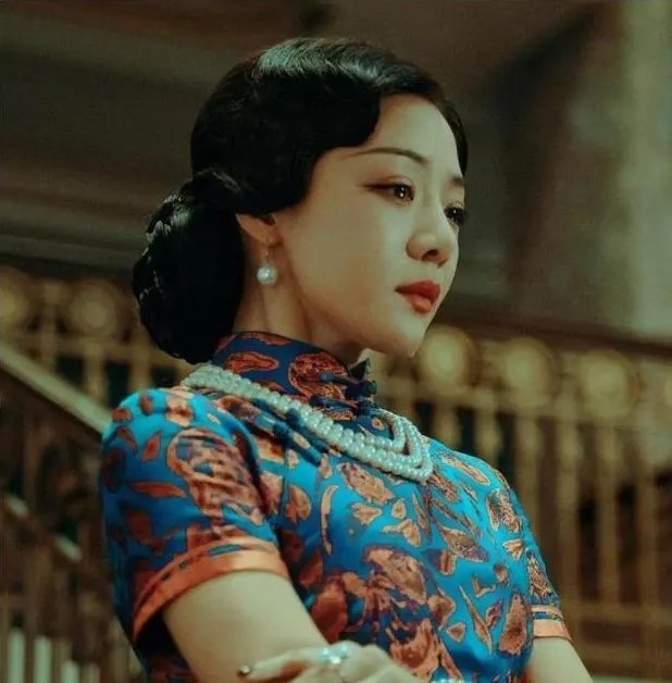 扬名立万邓家佳获华鼎奖影后,邓家佳金鸡奖最佳女配角获奖感言