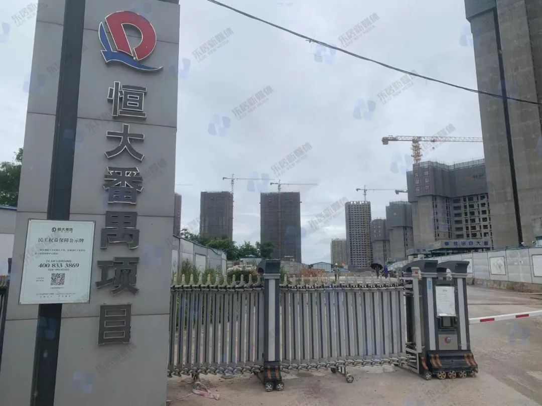 广州南站足球场最新规划,广州天河足球场改造