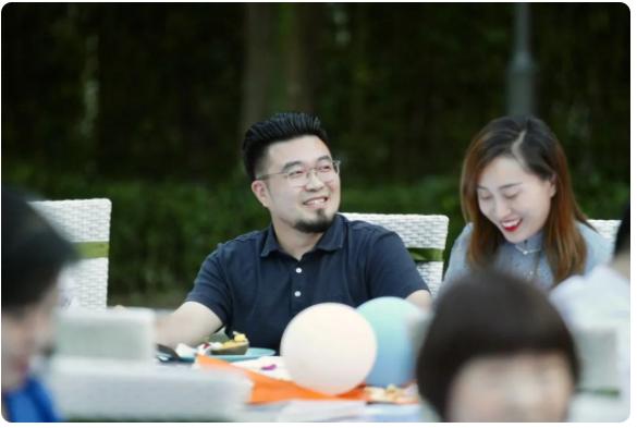 款款青岛青春十八魅杂志庆生