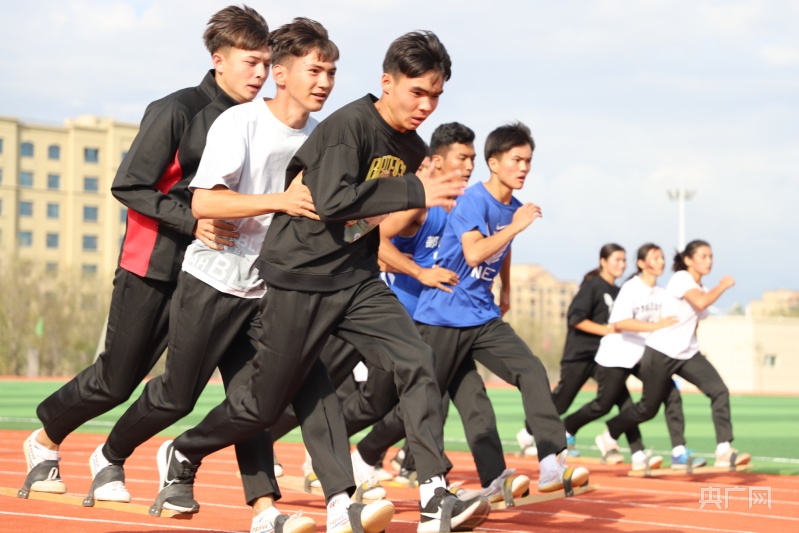 70年代体育运动会照片,全国少数民族运动会图片