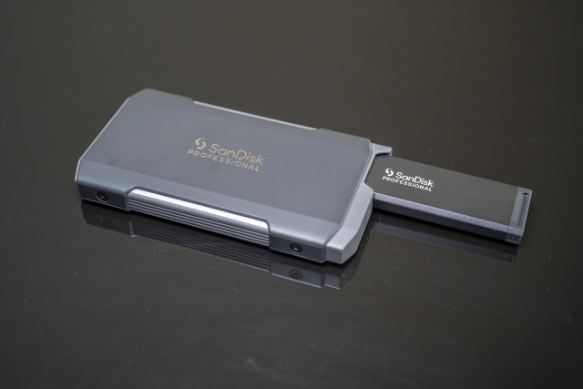 闪迪大师固态硬盘评测,闪迪大师极客移动固态硬盘测评