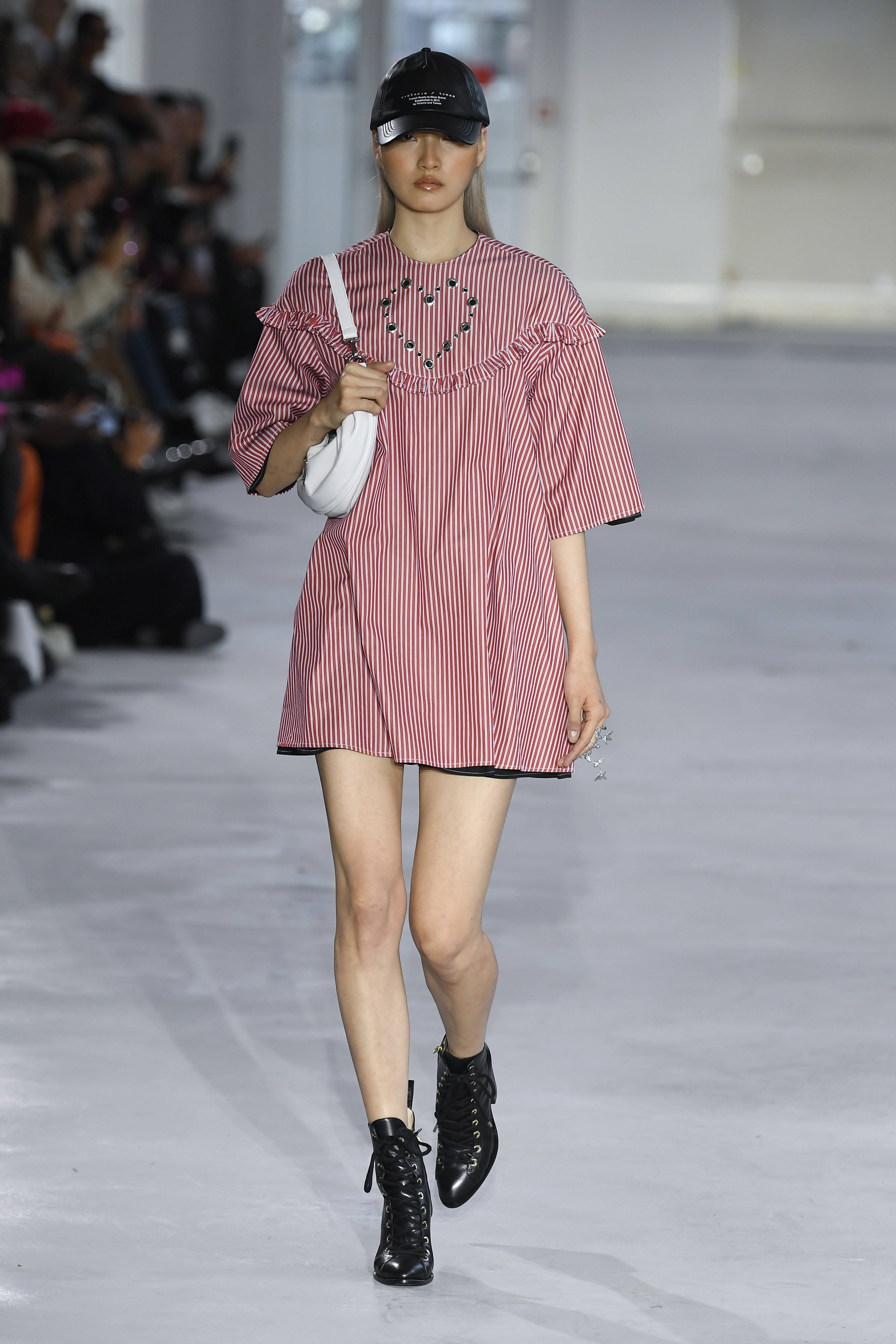 victoriaceretti时装周,victoria春夏2024时装周