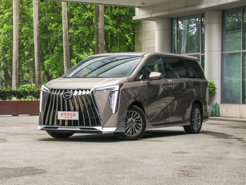 奥德赛别克gl8传祺m8哪个更值得买,传祺m8和gl8公务舱哪个值得买