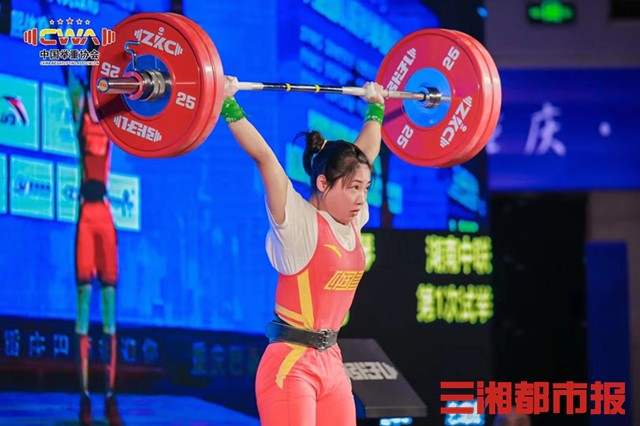 中国女子举重55公斤级张海琴,女子举重张海琴多大了