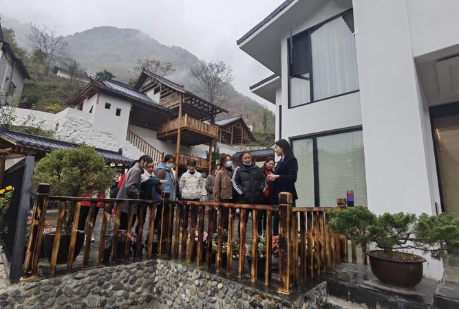 苦练内功提升服务能力,神农架旅游服务