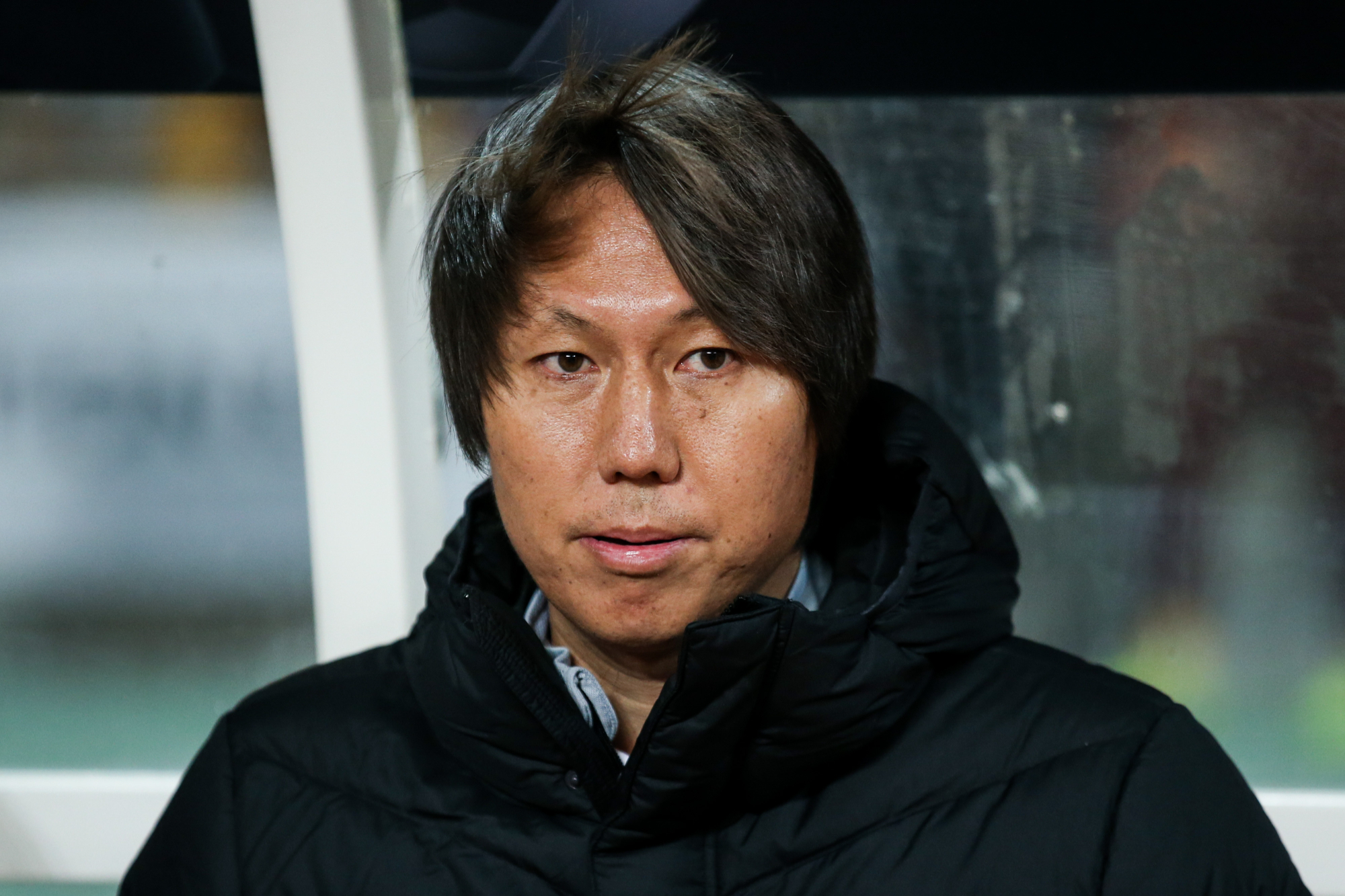 球星李铁“跌倒”的半个月:沈阳8号公园拆除李铁标识,五里河雕像消失