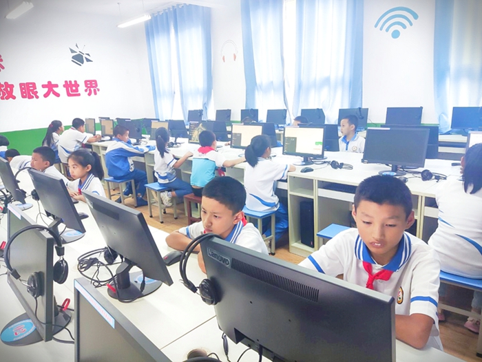 高镇中心小学乡村学校少年宫,汉中乡村学校少年宫汇报展示