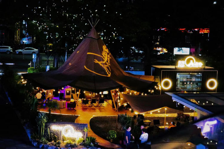 首轮派券秒光！商圈手绘地图亮相助力买买买