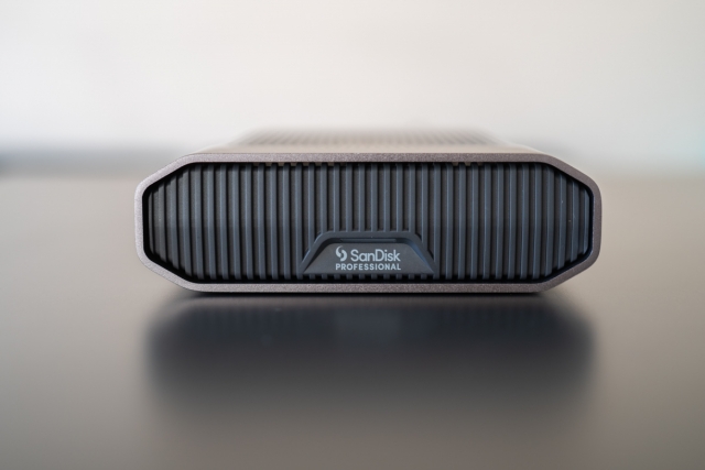 闪迪大师极客g-drive拆解,闪迪大师机械硬盘盒