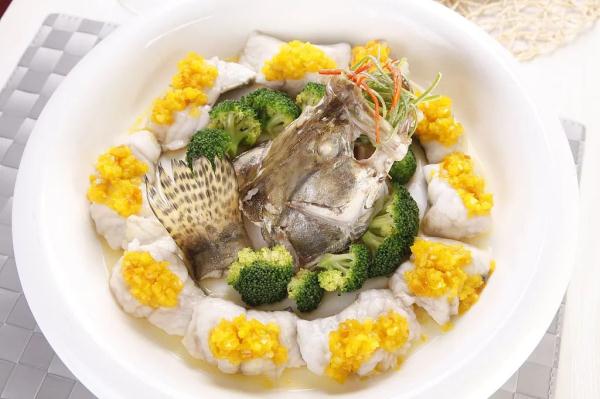 莴笋是发物吗什么病人不能吃,老公鸡是发物吗哪些人不能吃