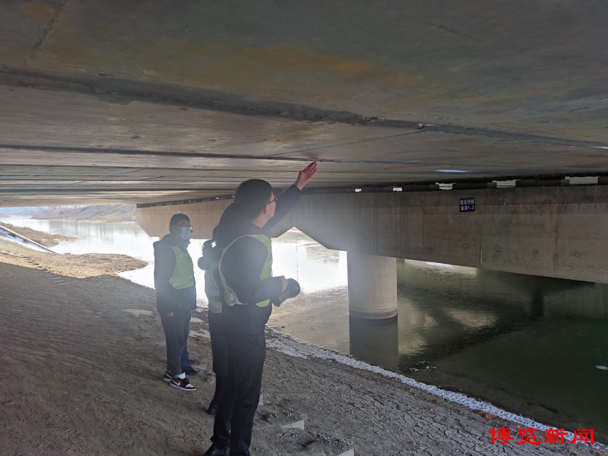 “桥梁医生”守护春运安畅