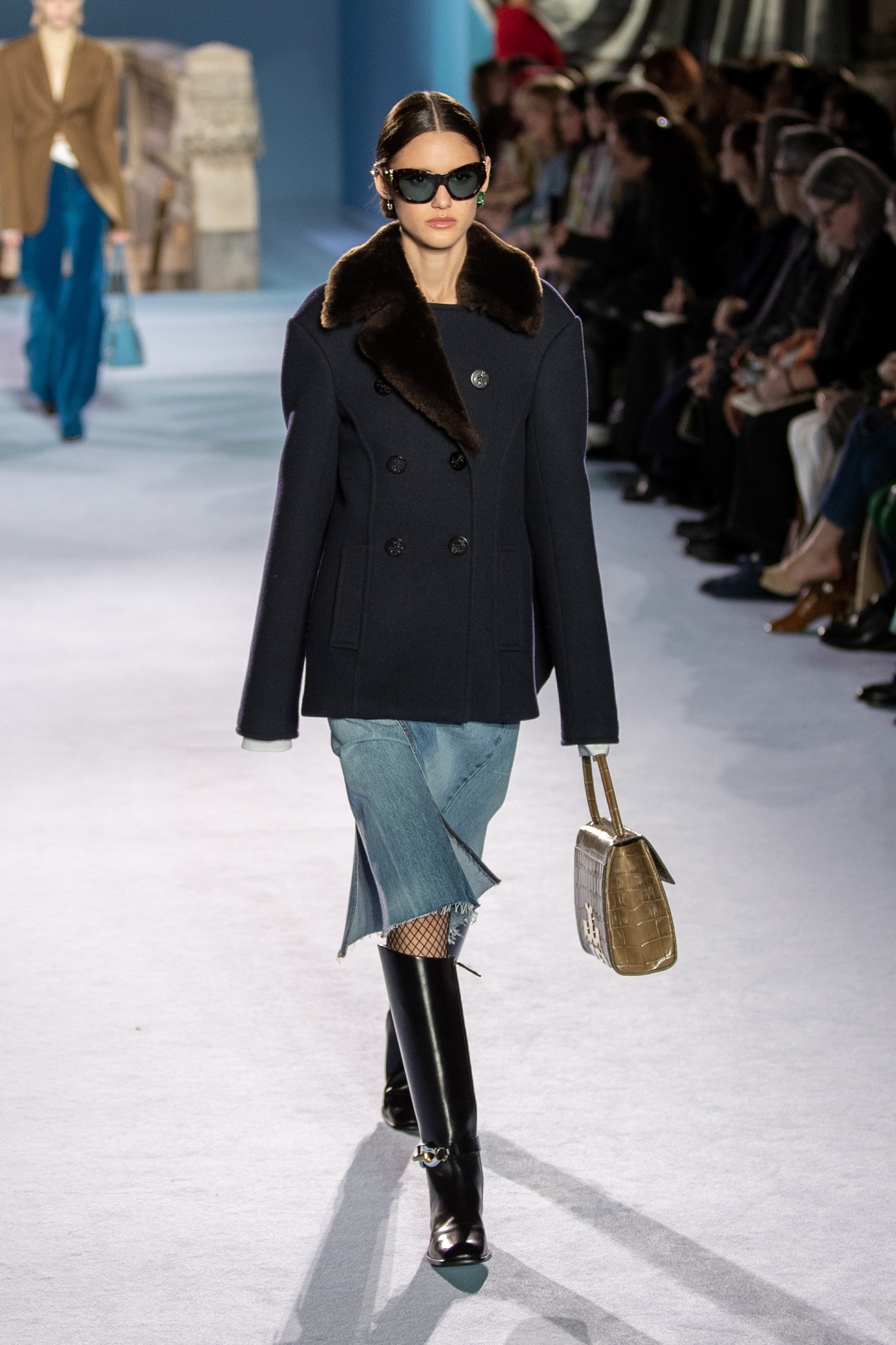 toryburch2023春季走秀,toryburch时装秀场