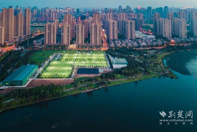 让市民群众过“足”瘾武汉市汉阳区启动足球友好城建设