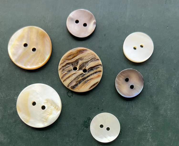 坚守上海人的持家有道，小小钮扣店开了40多年！阿姨妈妈说是“宝库”，主动多付钱希望能一直开下去|魔都宝藏小店⑦