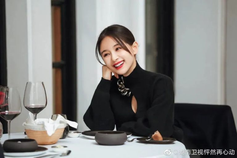 王子文唇妆教程,王子文口红画法