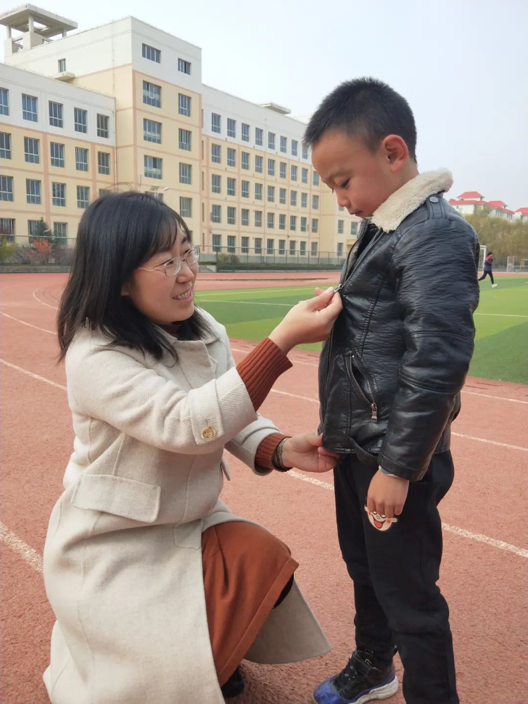 教育路上，爱与责任同行：记临洮县椒山小学王娟老师