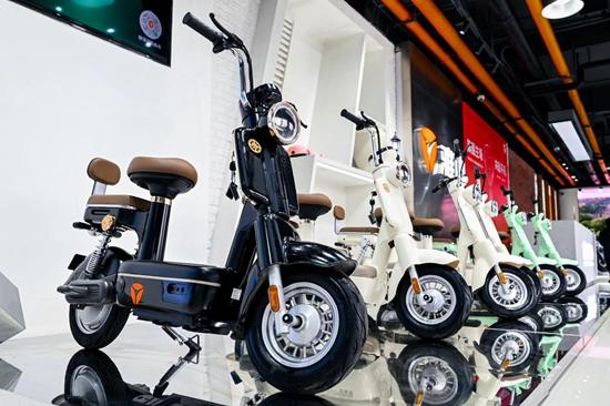 揭秘雅迪高端制造,雅迪冠能专卖现场