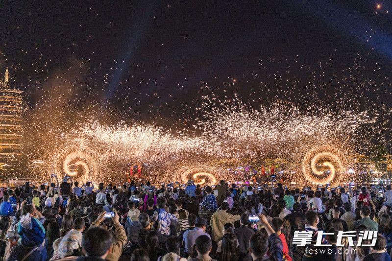 长沙这个区才是越夜越精彩,夜晚的长沙城市美