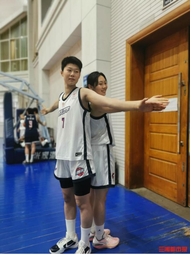 湘军小将丨姚明颁奖的长沙妹陀将入名校