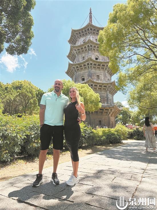 阿根廷足球名宿卡塔尔看球,阿根廷球星贝隆粤语