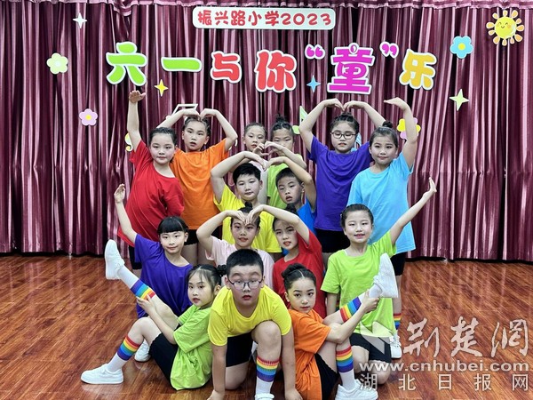 庆六一回味童年,庆六一伴成长