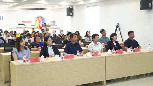 关爱困境儿童情暖童心,情系困境儿童