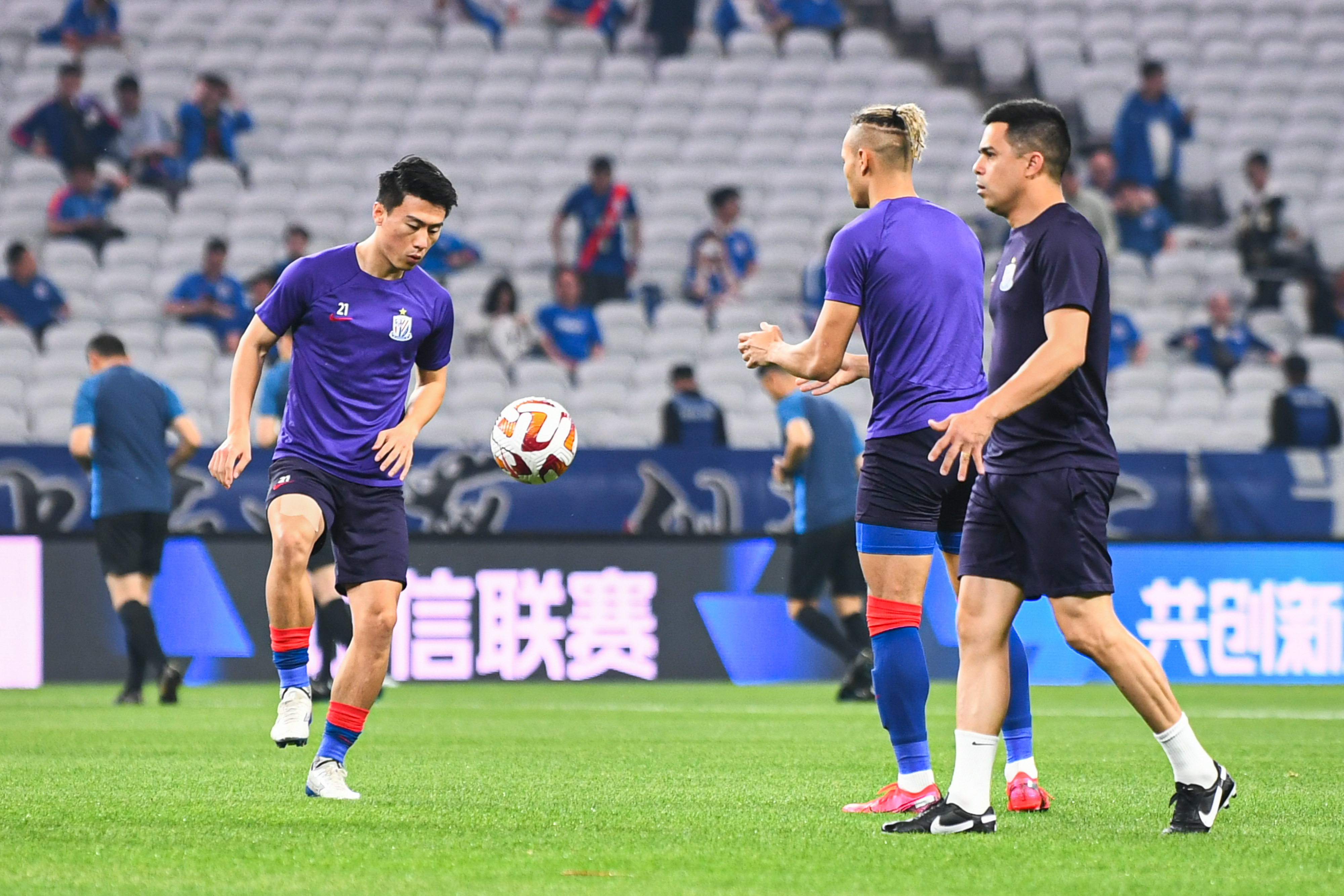 申花昨天比赛情况,申花2019比赛