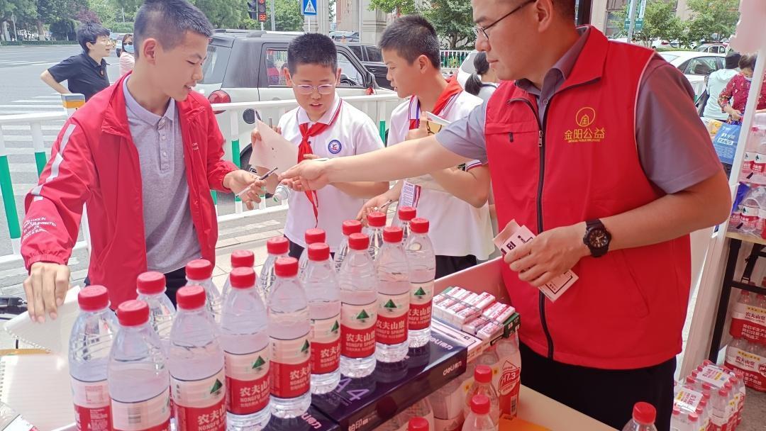 你追梦我护航是什么意思文案,你追梦我护航啥意思