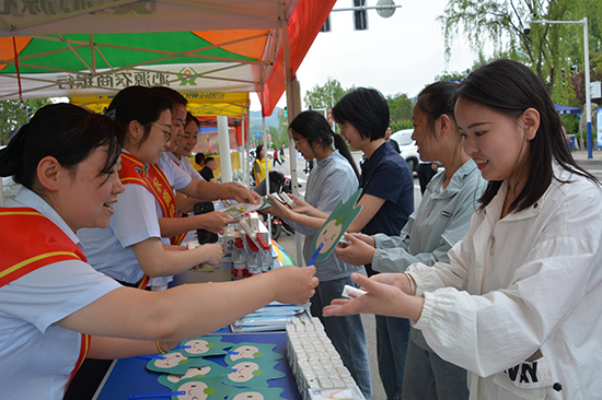 农商行爱心助力高考,农商银行助力高考志愿填报