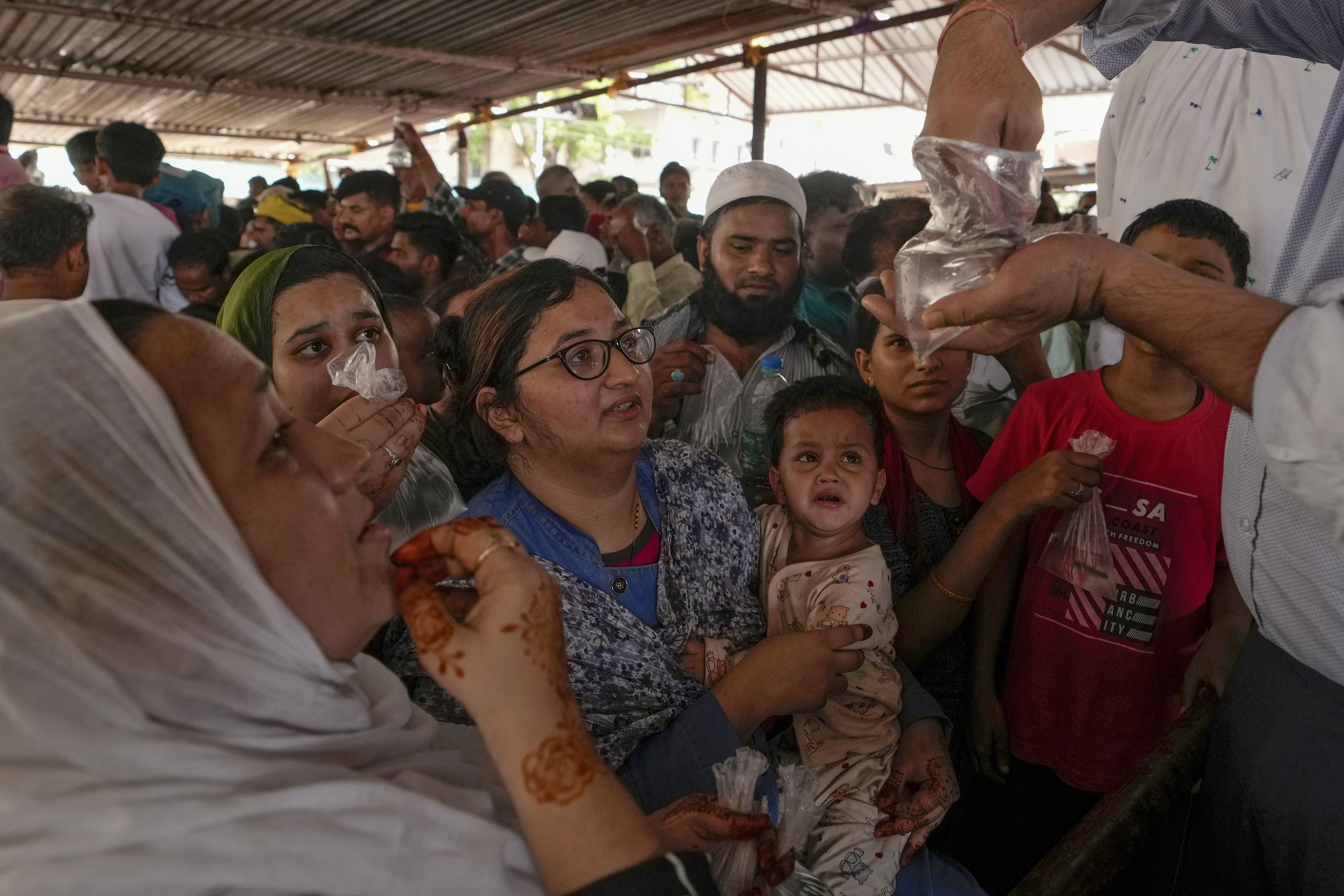 （外代一线）印度：“鱼药”治哮喘