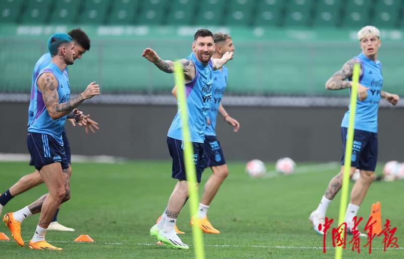 梅西一条龙工体,梅西新工体进球时现场