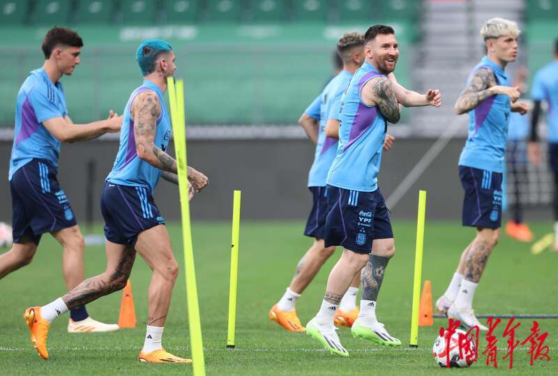 梅西一条龙工体,梅西新工体进球时现场