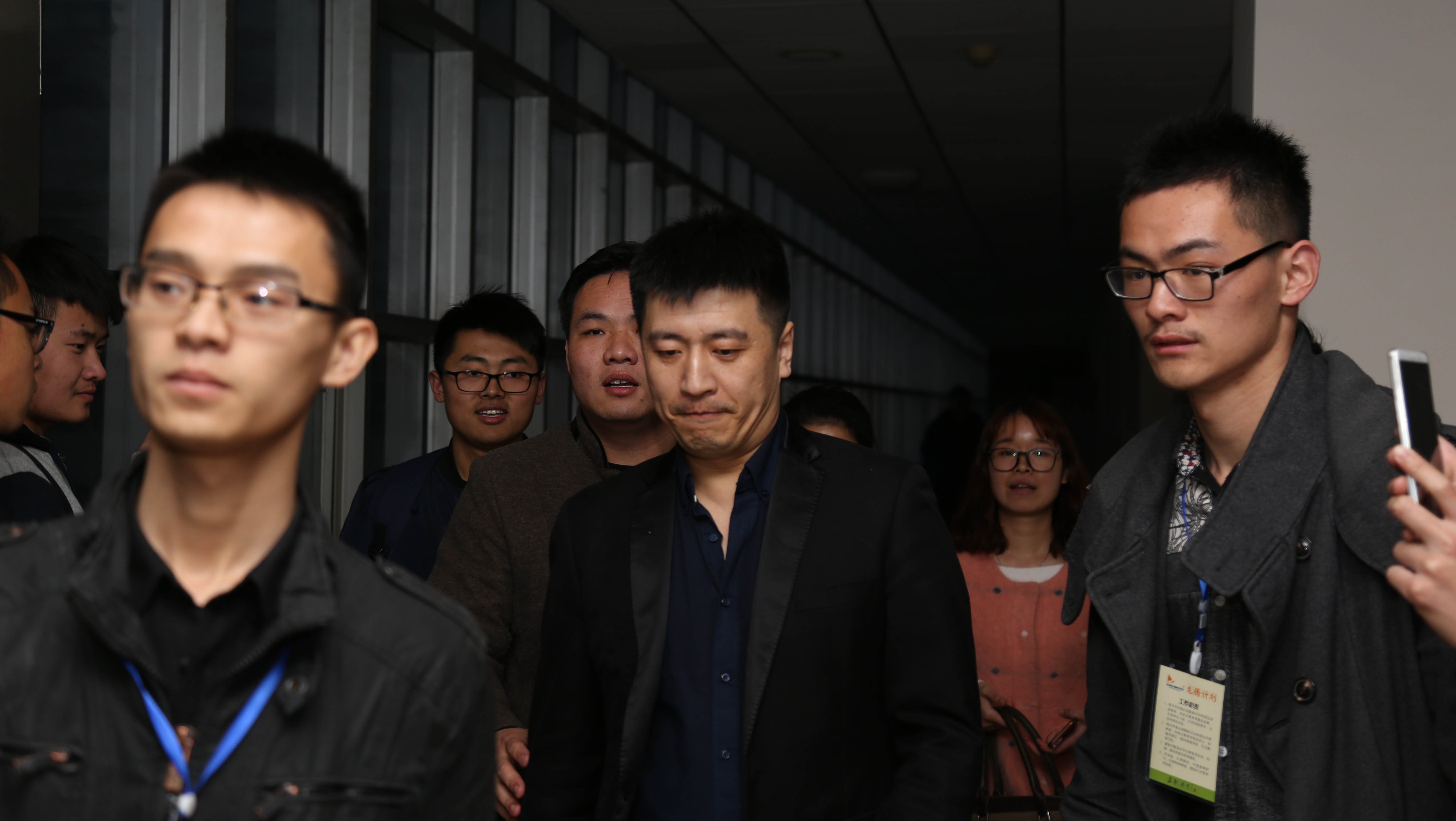 张雪峰承认自己错误,张雪峰老师评价张雪峰