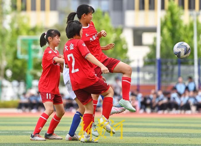 最美主场,小学女足足球比赛