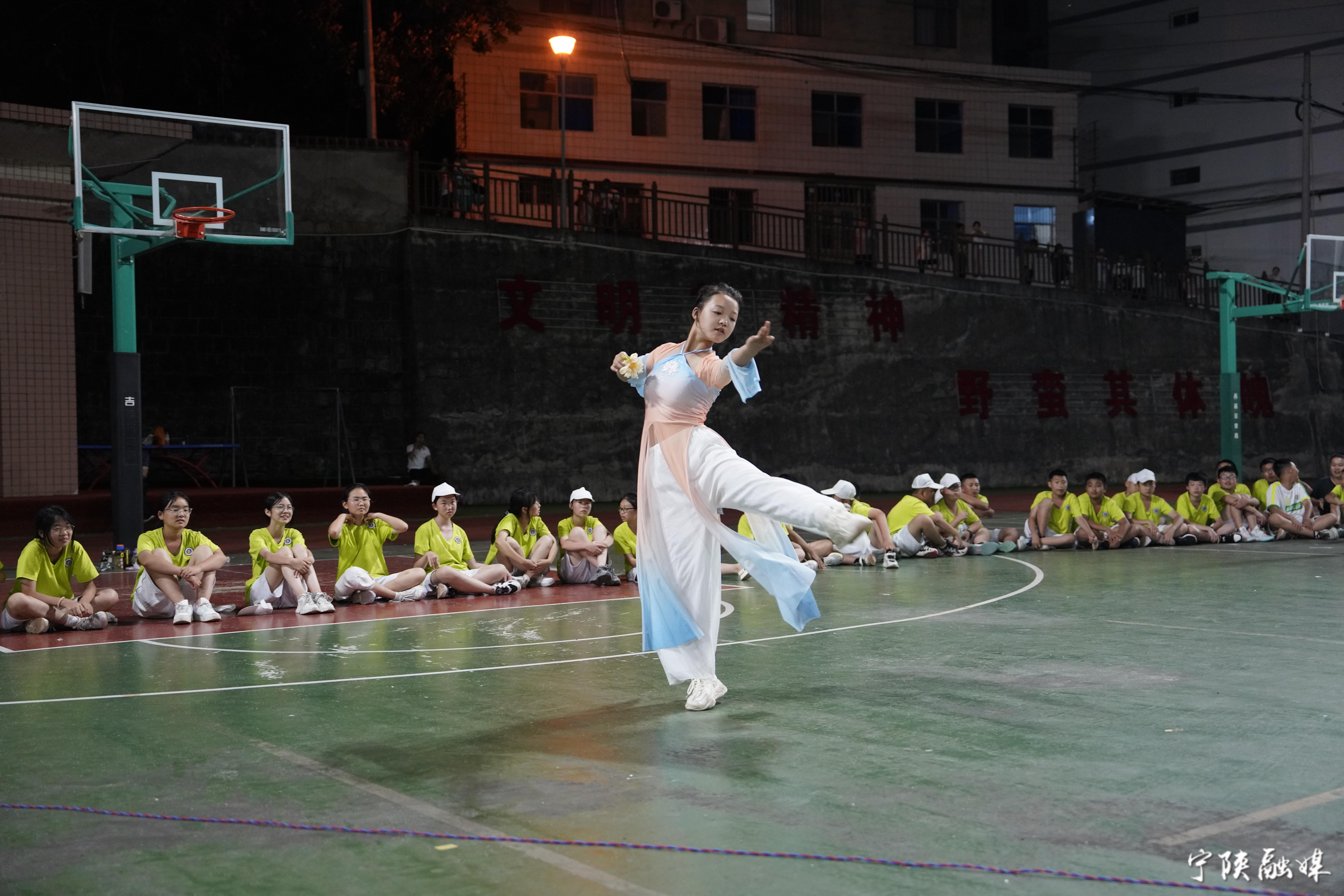 青少年进森林丨筒车湾戏水、结营联欢......在宁陕研学游的第四天