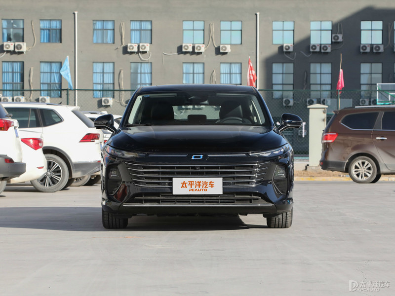 奔腾b70新款2024款成交价,奔腾b70新款尊享型能优惠多少钱