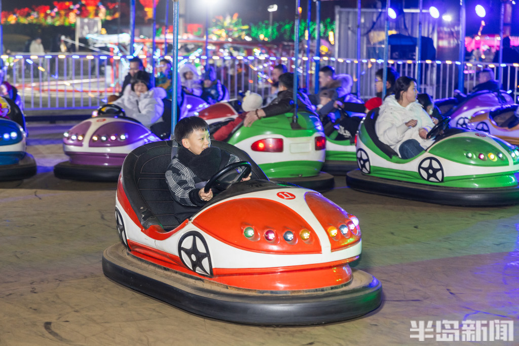 数万人排队争抢,超过200万人抢票