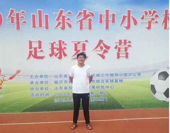 飞鹰足球队教练马运峰：从雏鹰到飞鹰背后的“熬鹰人”